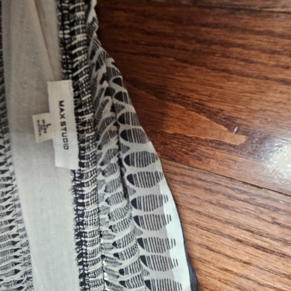 Max Studio Green Smocked Bubble Mini Skirt - Picture 2 of 6